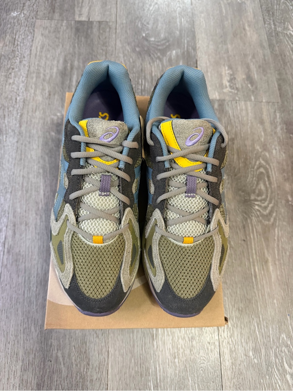 ASICS GEL-K1011 Khaki/Stormy Sea Low Top Lace-Up Men's Sneakers 1203A828-300
